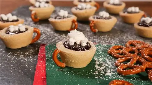 Чашки для горячего шоколадного печенья