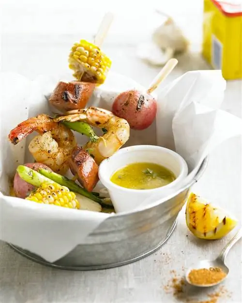 Креветки отварить на палочке