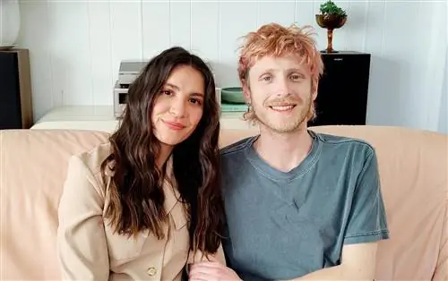 Алекс и Эммет владеют этим, эпизод 1 сериала YouTube о домовладении, снятый в долине Гудзона, штат Нью-Йорк.