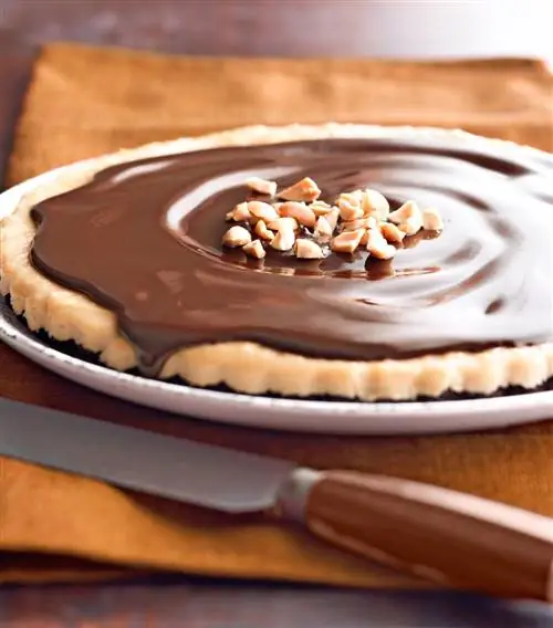 Тарт с арахисовым маслом, глазированный ганашем