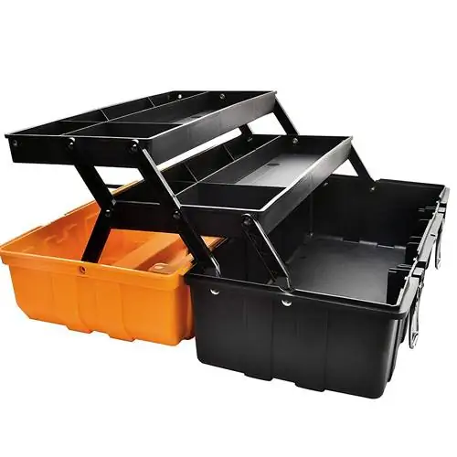 Витрина магазина Amazon Garage Storage