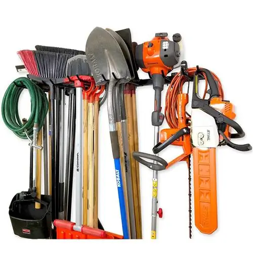 Витрина магазина Amazon Garage Storage