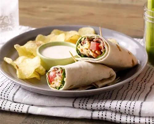 Ролл с курицей Баффало Ролл с курицей Баффало