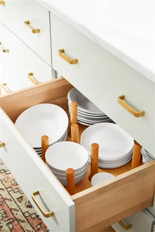 выдвижной ящик для тарелок