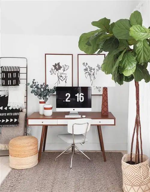 рабочая зона в углу