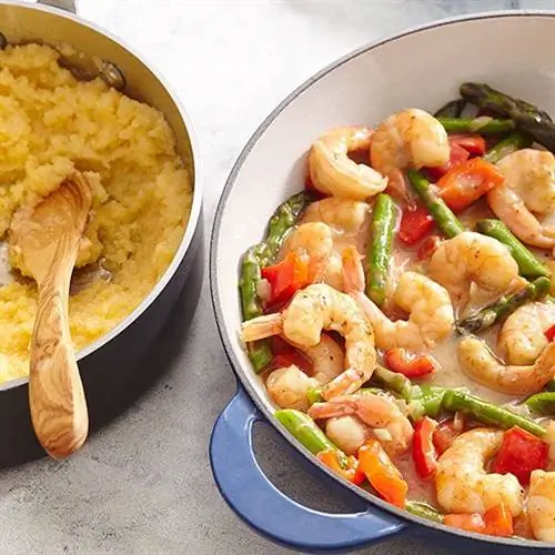 Безглютеновые креветки и крупа по-креольски