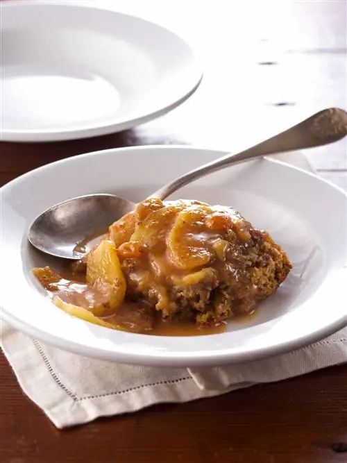 Карамельно-яблочный пудинговый торт