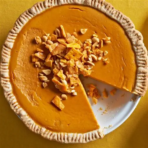 Сладкий картофельно-тыквенный пирог со штрейзелем