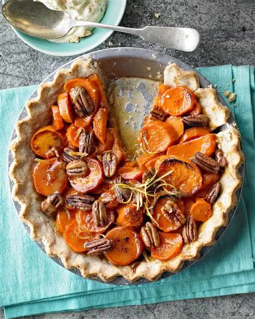 Засахаренный пирог из сладкого картофеля