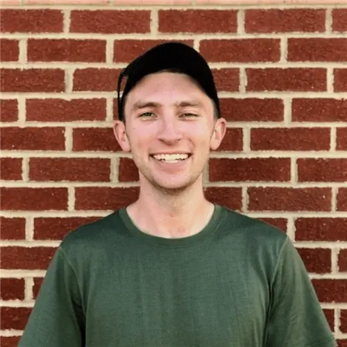 выстрел в голову из кирпичной стены