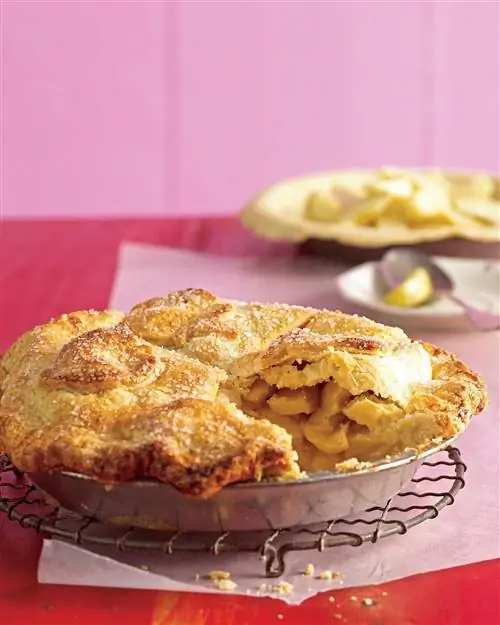 Яблочный пирог с розмарином