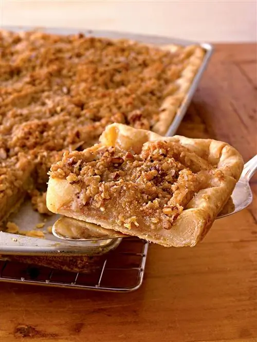 Яблочный пирог с крошкой