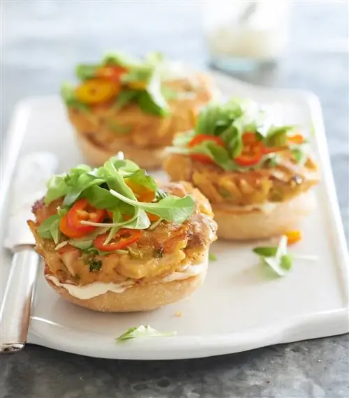 Тайский бургер с тунцом