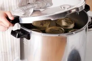 открытие консервной банки