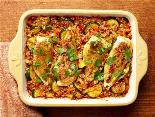 Курица со специями тандури и рисовая запеканка Курица со специями тандури и рисовая запеканка