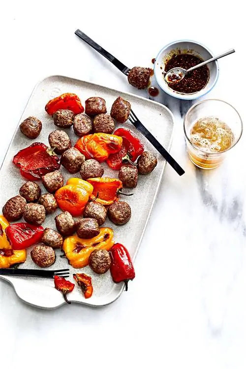 Жареные на воздухе Bratwurst Bites Пряная пивная горчица