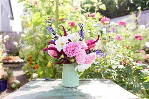 Как составить великолепный букет роз на День святого Валентина