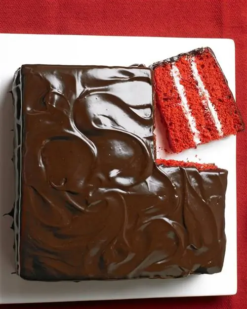 шоколадно-ванильный торт красный бархат