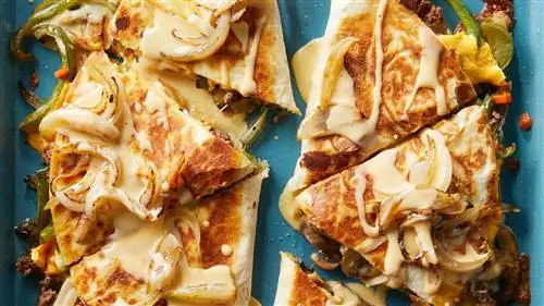 Основа из мясного фарша для приготовления еды