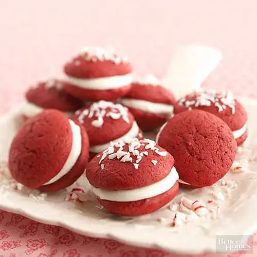 Пироги Red Velvet Whoopie с мятной начинкой