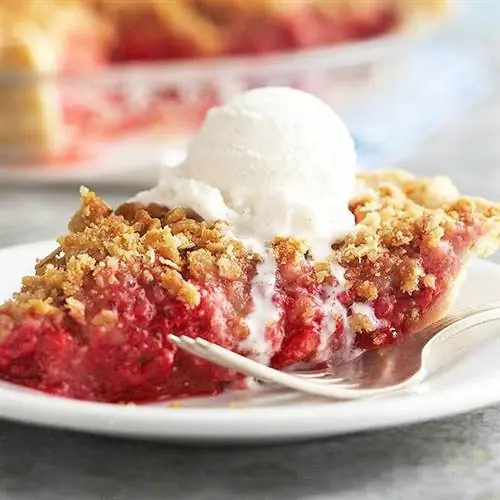 Фруктовый пирог с крошкой