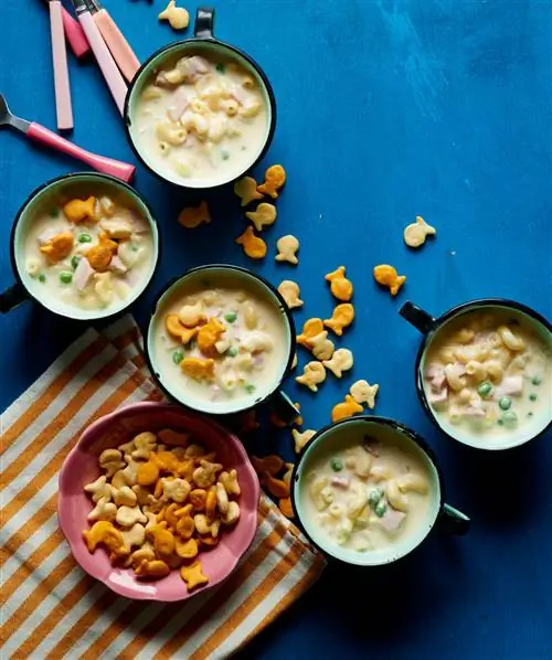 Суп с макаронами и сыром