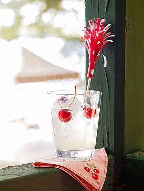 напиток с вишней