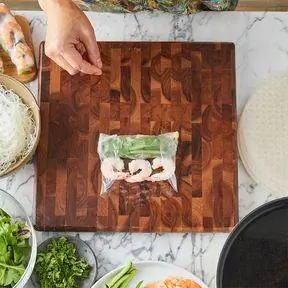 спринг-ролл с креветками