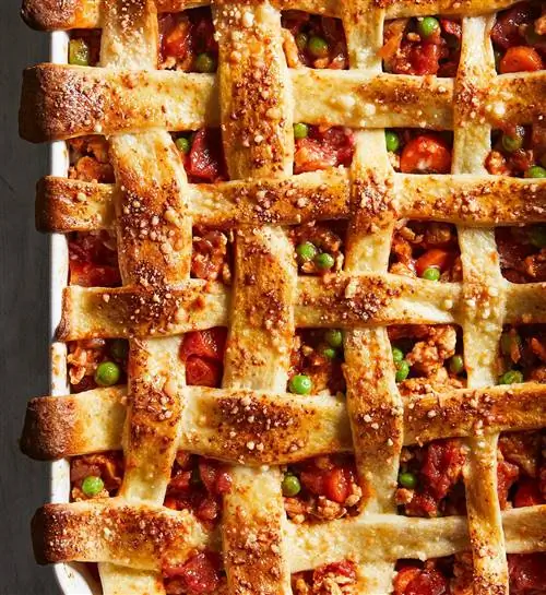 Пирог с овощами и индейкой