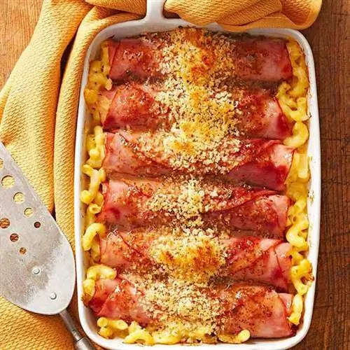 Кленово-горчичные рулетики из ветчины с макаронами и сыром
