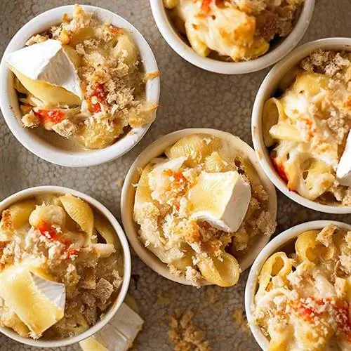 Макароны с бри и крабом