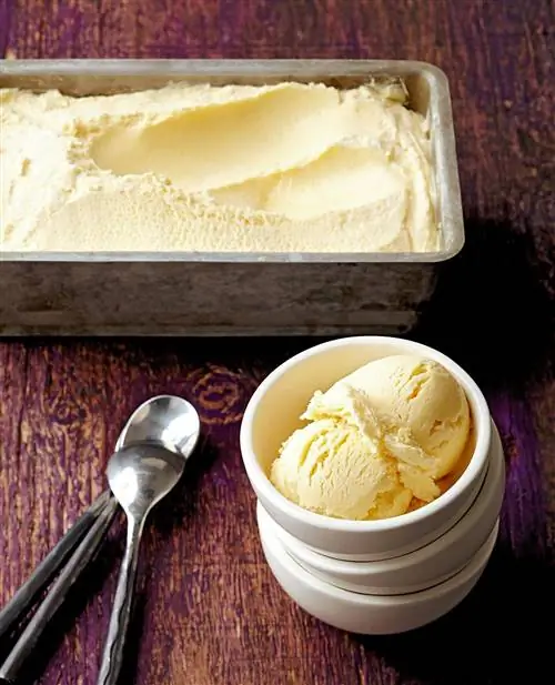 Свежее персиковое мороженое