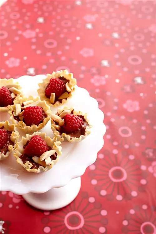 Мини малиново-шоколадные тарталетки