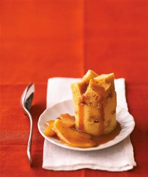 Хлебный пудинг Dulce de Leche с глазированными грушами Хлебный пудинг Dulce de Leche с глазированными грушами