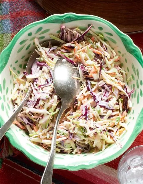 Классический сливочный салат из капусты