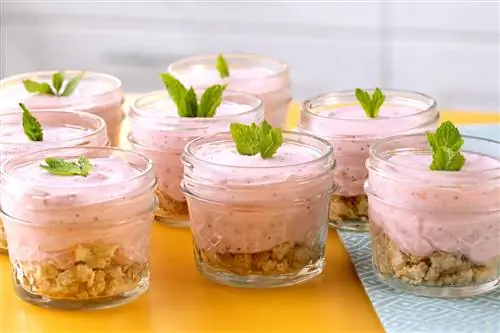 Баночки для чизкейка с клубникой и маком