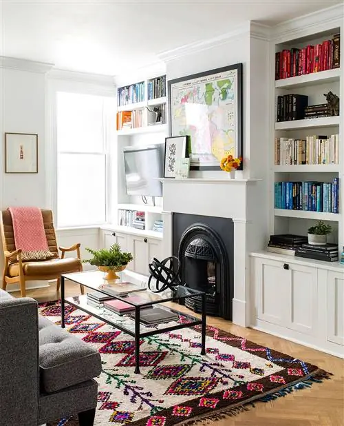 Эта городская квартира с чистым листом получила эклектичный апгрейд