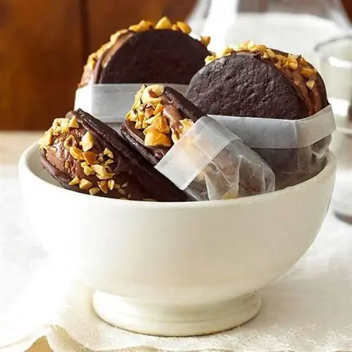 Сэндвичи с шоколадно-ореховым мороженым