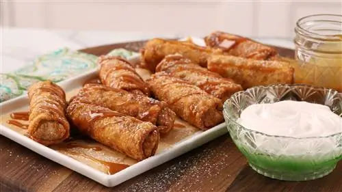 яблочный пирог яичные рулетики