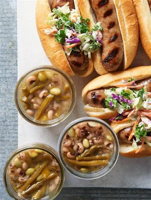 Маринованный салат из трех бобов