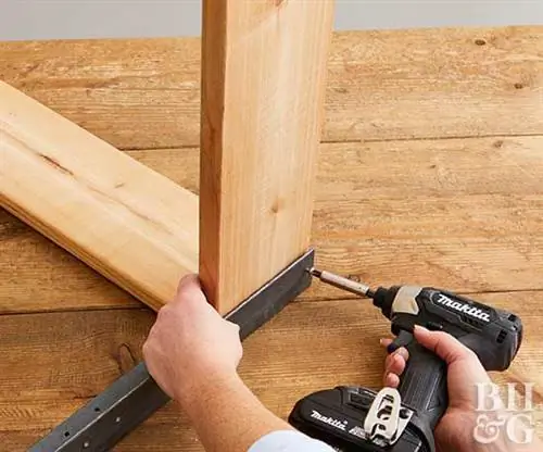 Кронштейн для крепления мебели из труб к углу