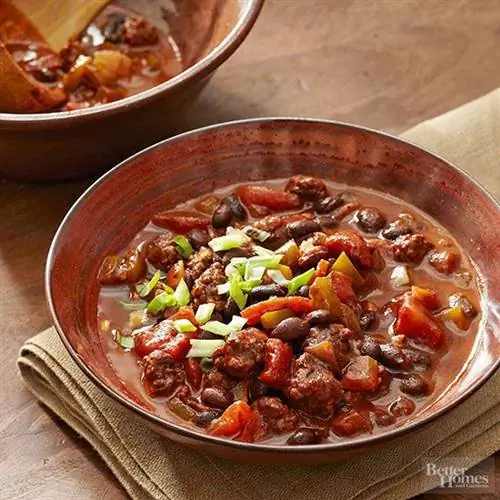 Говядина и чили из черной фасоли