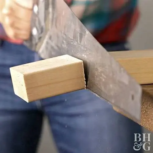 распиловка 2x4 ручной пилой