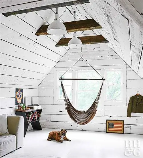 мансардная комната