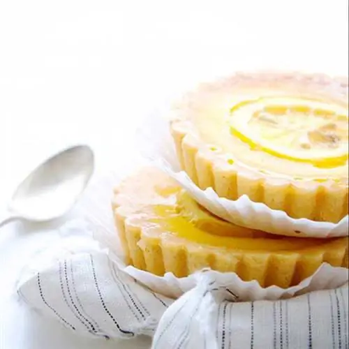Мини-ванильные тарталетки с цукатами и лимоном