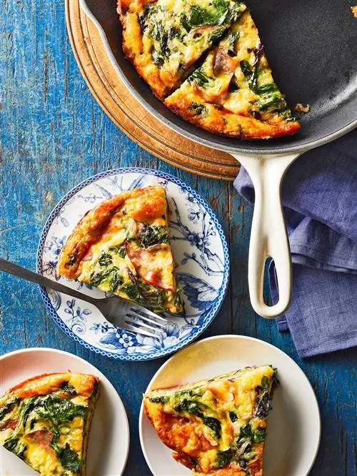 Зелень, яйца и ветчина Frittata Зелень, яйца и ветчина Frittata