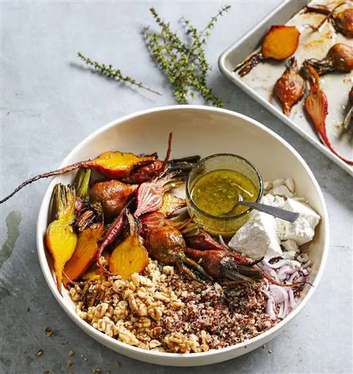 Киноа Жареная свекла с тимьяном Винегрет