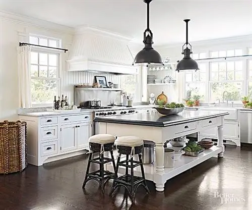 Коттеджные шкафы