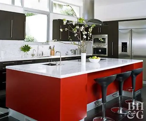 красный остров