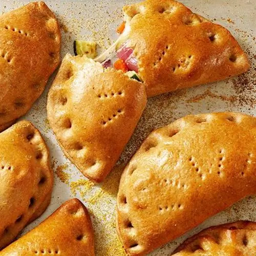 Кальцоне из жареных овощей